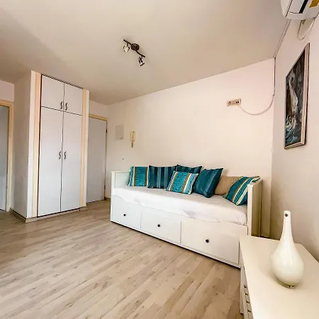 Central Apartments Bol