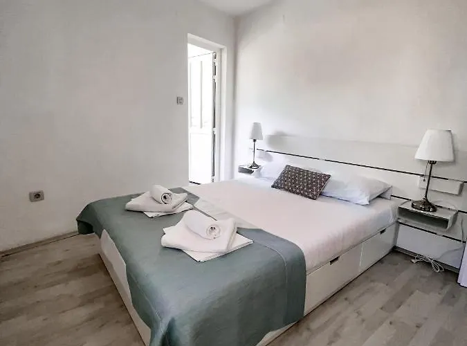 Central Apartments Bol 公寓 波尔